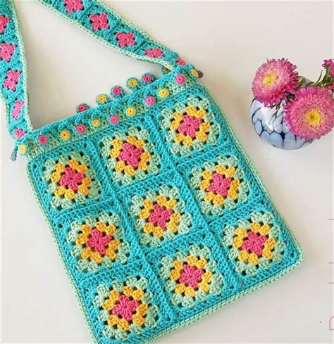 Crochet Granny Square Classic Granny Square Ideas Diy To Make