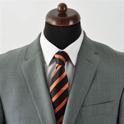 Cravate Homme Classique Moderne Et Pas Cher Noir Et Orange