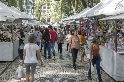 Feiras de Páscoa começam artesanato e o doce sabor do chocolate