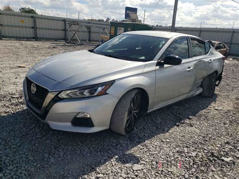 Report 1n4bl4cv2kc151959 Nissan Altima 2019 Silver Gas Price And