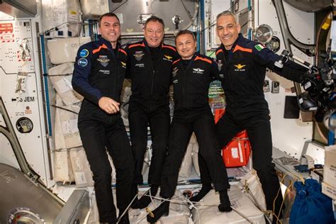 Gli Astronauti Della Missione Ax Ancora A Bordo Della Iss Per Il