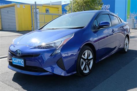 2016 Toyota Prius S Hybrid Touring Selection On Handshake