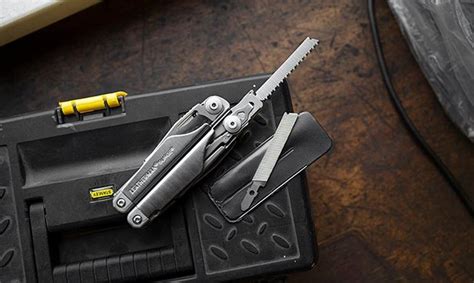 Leatherman Surge vs Wave Plus multi-tools at Knivesandtools