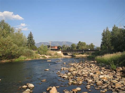 Yampa River Tubing Kayaking And Tubing In Steamboat Springs Co