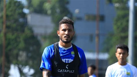 BRI Liga 1 Supardi Nasir Dan Wander Luiz Latihan Terpisah Di Persib