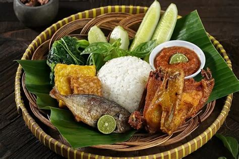 Masakannya Enak Dan Legendaris Warung Nasi Tempong Di Banyuwangi