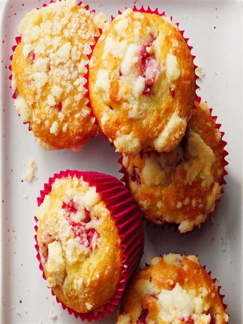 Lemon Raspberry Streusel Muffins