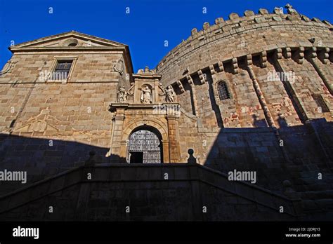 Ávila Town Walls Capilla De San Segundo Left And Catedral De Ávila