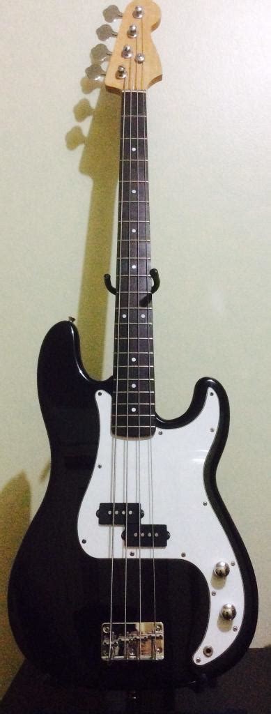 Review Squier Precision Bass California Series