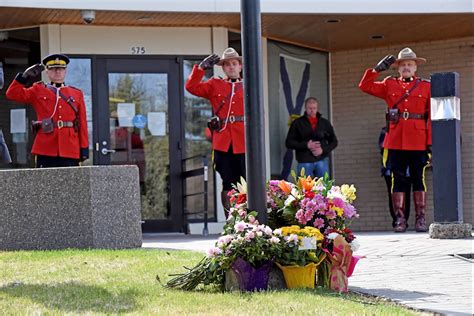 Williams Lake Rcmp Honour Nova Scotia Victims The Williams Lake Tribune