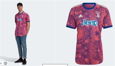 Juventus Terza Maglia Fantasia Rosa E Blu Esordio Contro La