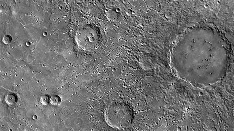 What does the surface of Mercury look like? - Astronomy Stack Exchange