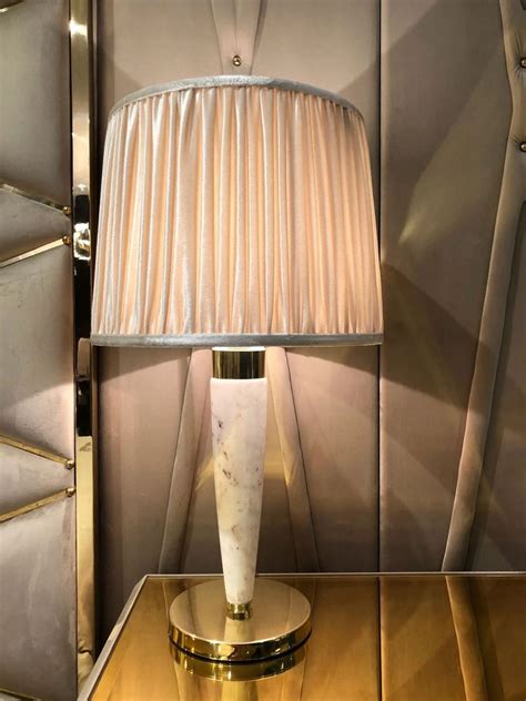 Casa Padrino Luxus Tischleuchte Beige Gold Taupe X H Cm