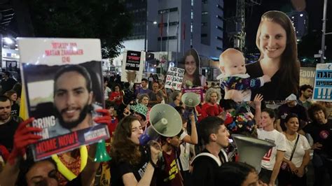 Israel Familiares De Rehenes Bloquean Una Autopista En Tel Aviv