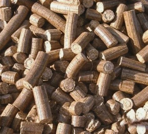 Wooden Biomass Briquettes For Cooking Fuel At Tonne In Jamnagar