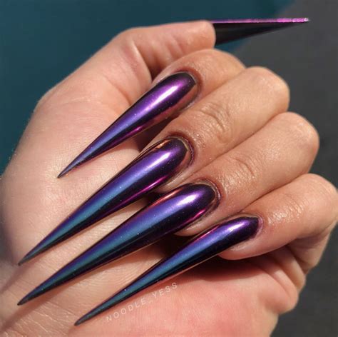 Black Stiletto Nails, Bling Acrylic Nails, Rhinestone Nails, Cute Red Nails, Celebrity Nails ...