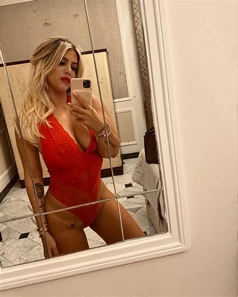 Wanda Nara Nude Pics And Leaked Porn Sex Tape Video Scandal Planet