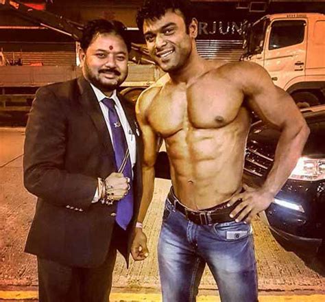 Iqbal Sayed Bags Silver At Amateur Mr Olympia Ibb Indian