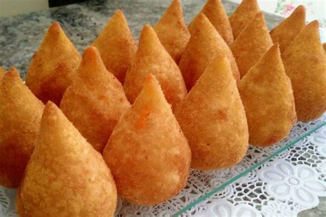 Veja O Melhor Jeito De Fazer Uma Coxinha Massa De Batata Deliciosa