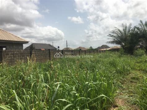 For Sale Fenced Plot Of Land Within Nice Neighbourhood Igbe Lara Town