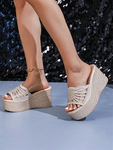 Chinelo Feminino Casual De Salto Tipo Cunha Strass De Malha