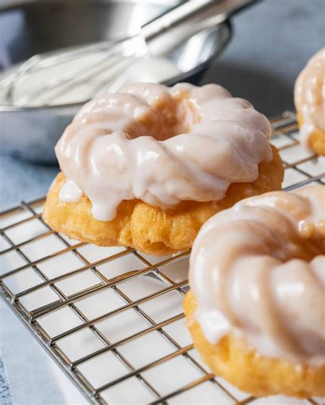 Donuts Are Even Better When Covered In This 5 Ingredient Glaze Recipe