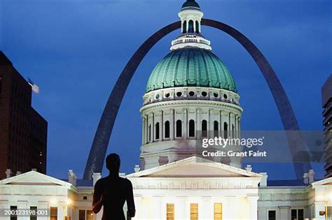 61 St Louis Arch At Night Stock Photos, High-Res Pictures, and Images ...