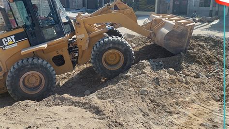 Municipalidad De Paita Trabajo En El Mantenimiento Del Campo Deportivo