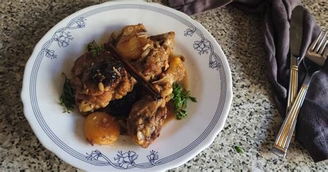 Pollo Rustido Con Ciruelas Y Orejones Receta De Montse Casellas