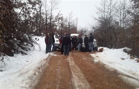 Skan Rrug Banor T E P Rrenjasit Dalin N Protest Na Kan G Njyer