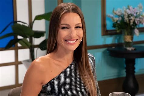 Pampita Apostó Por Un Modelo De Jean Que Será El Protagonista De 2024 Ohlalá