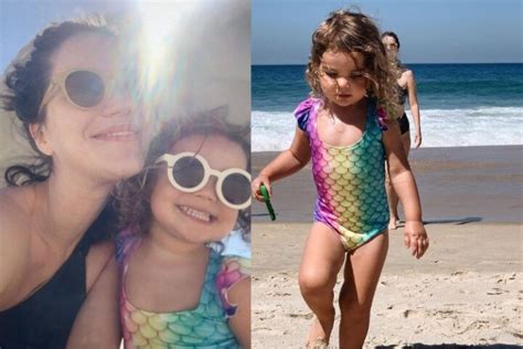 Nathalia Dill compartilha momentos filha na praia Área VIP