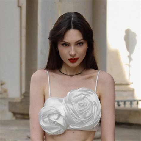 Magdalena Pawlasek On Instagram White Roses With A Hints Of