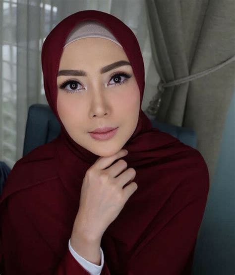 10 Foto Wallpaper Wanita Berhijab Paling Update Sinta Rasya