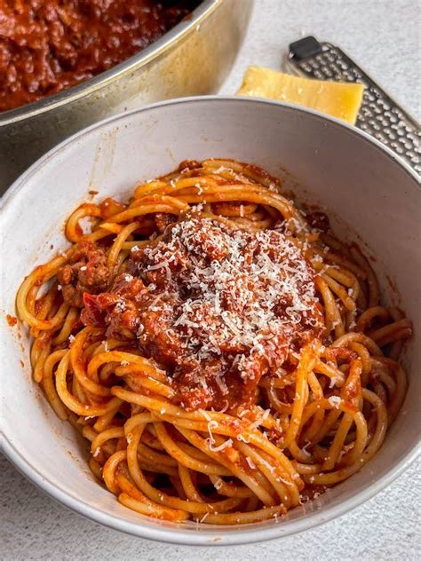 Classic Spaghetti Bolognese Recipe