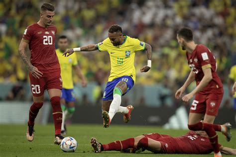 Neymar Posta Foto Fazendo Tratamento No Tornozelo