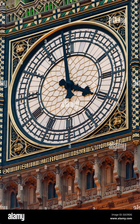 Big Ben Uhr London England Zeit Fotos Und Bildmaterial In Hoher