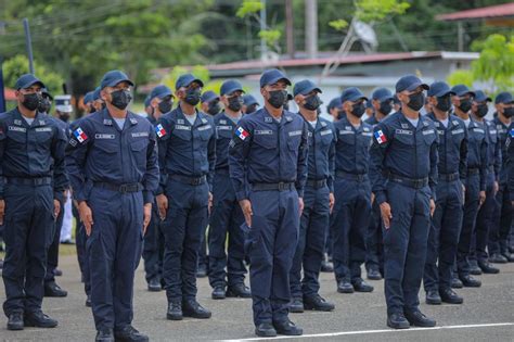 Presidente Cortizo Participó En Graduación De Agentes De La Policía