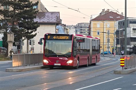 Ivb Linie F Bus An Der Haltestelle H Ttinger Auffahrt In Innsbruck