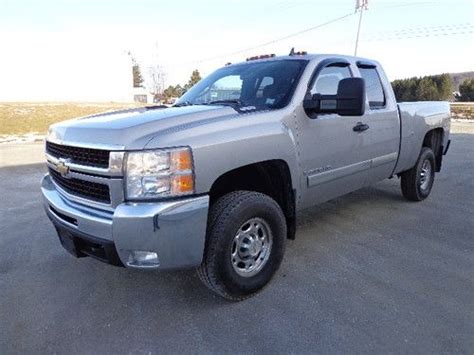 Sell used 07 Chevy Silverado 2500 Ex Cab 4X4 4WD Duramax Diesel New ...