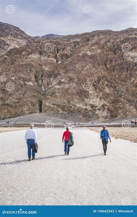 Hiking at Badwater Basin, the Lowest Point in North America Editorial ...