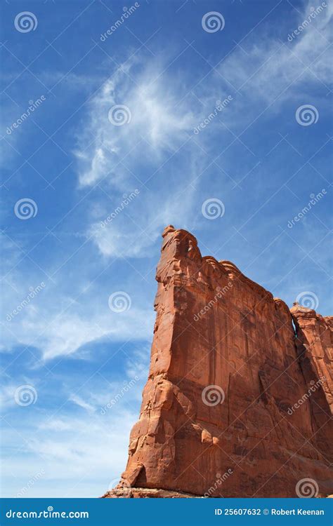 Courthouse Towers Viewpoint Features The Three Gossips Rock Formation