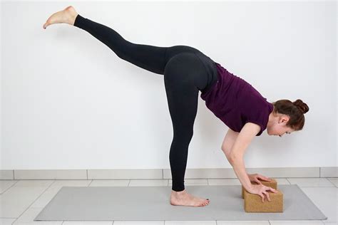 30 Ways To Use Yoga Blocks Yoga Bricks Yoga With Uliana