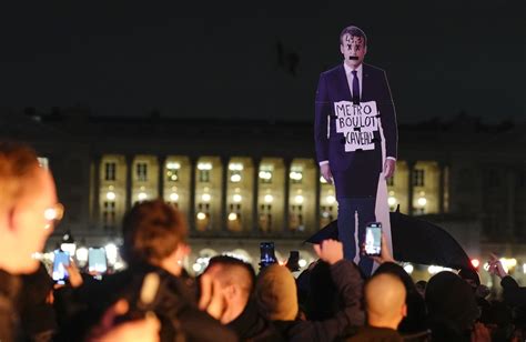 Entenda os protestos na França após Macron aprovar reforma da