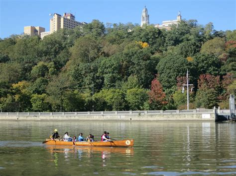 Harlem River - Wilderness Inquiry