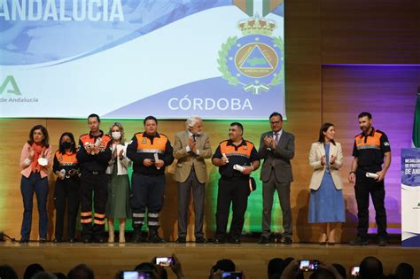 La Entrega De La Medalla Al M Rito De Protecci N Civil A Las