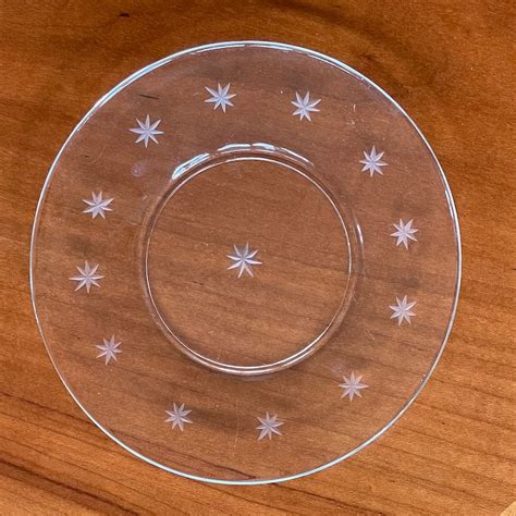 Vintage Clear Glass Dessert Plates Set Of 4 Plates With 8 Etsy