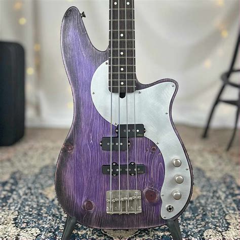 Offbeat Guitars Roxanne Pj 32 Medium Scale Bass In Grape Reverb