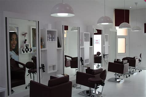 Beauty Parlour Interior Design | Psoriasisguru.com