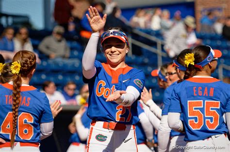 23-02-19_Florida Gators Softball vs Bowling Green - Gator Country